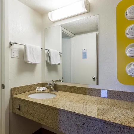 Motel 6 Tempe, Az Phoenix Airport Priest Dr Exterior photo